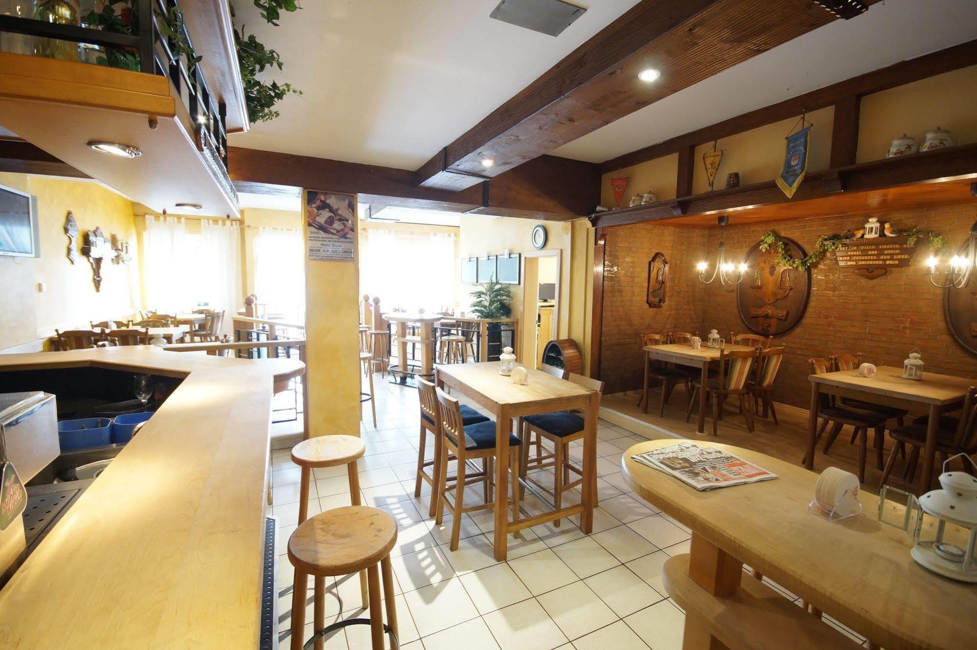 Zum Alten Brauhaus แคร์เพิน ภายนอก รูปภาพ